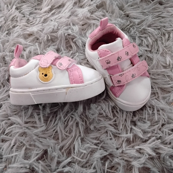 Converse Pink Infants Shoes Set Size 1&2 - Picture 2 of 7